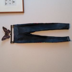 🏵️Sokoki Studios Leggings🌺